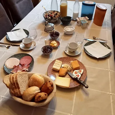 La Couque Cuivree Bed and Breakfast Ντινάντ